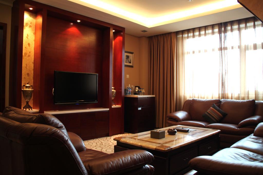 Dynasty International Hotel Kunming Ruang foto