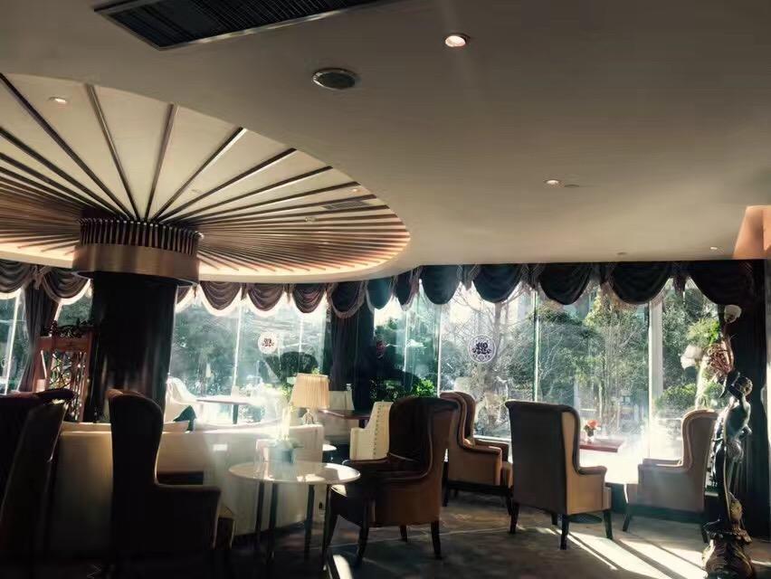Dynasty International Hotel Kunming Bagian luar foto