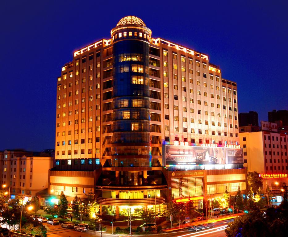 Dynasty International Hotel Kunming Bagian luar foto